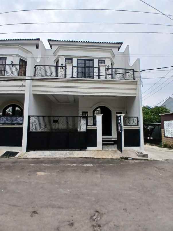 dijual rumah jln raya jatimulya depok