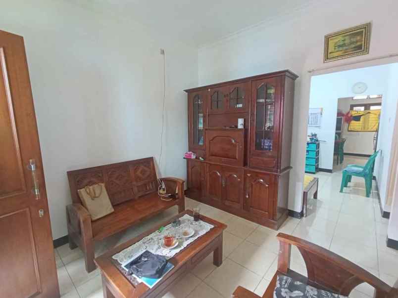 dijual rumah jln raya kalilicin