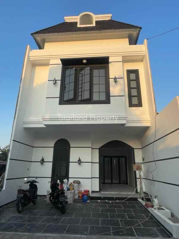 dijual rumah joglo