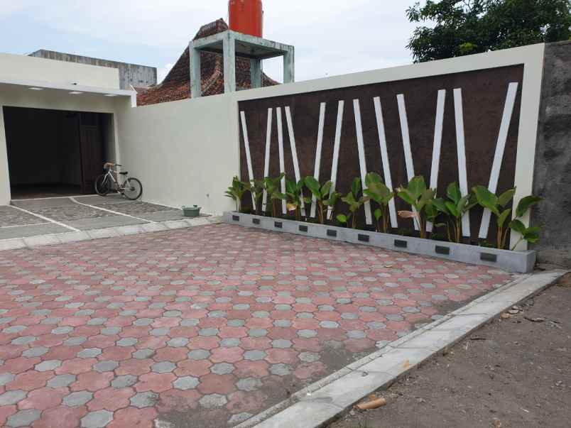 dijual rumah kalasan