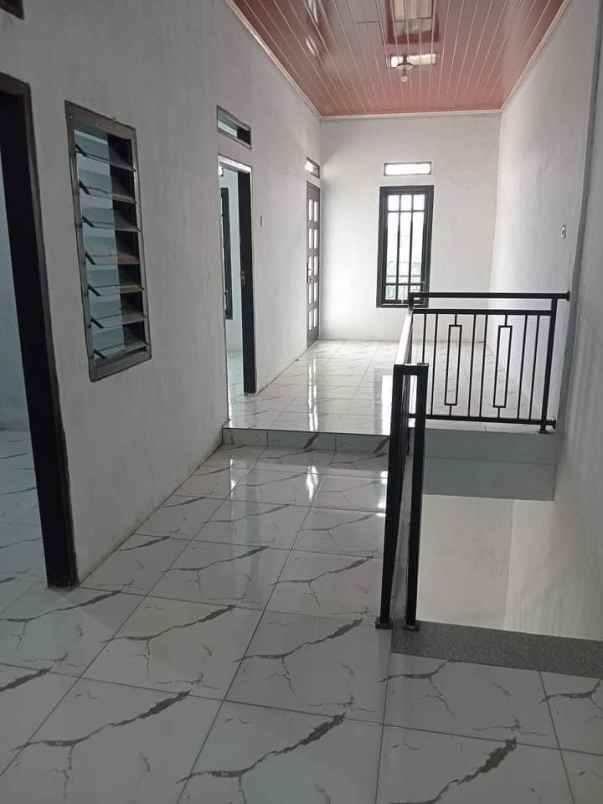 dijual rumah kalibaru cilodong