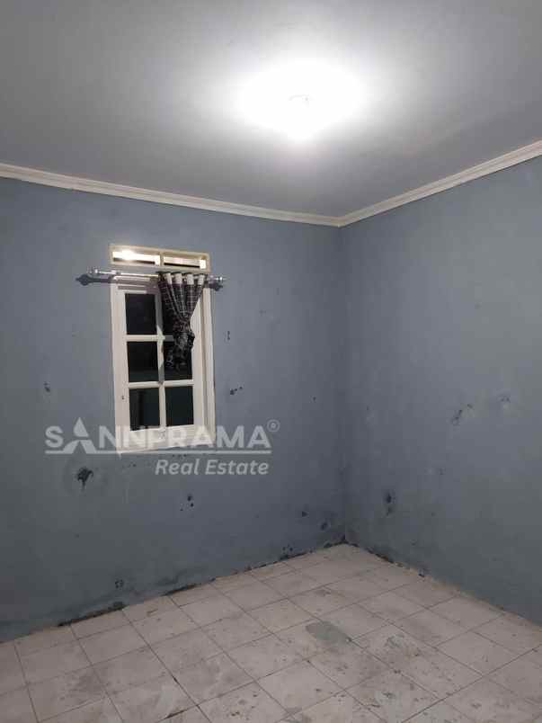 dijual rumah kalisuren