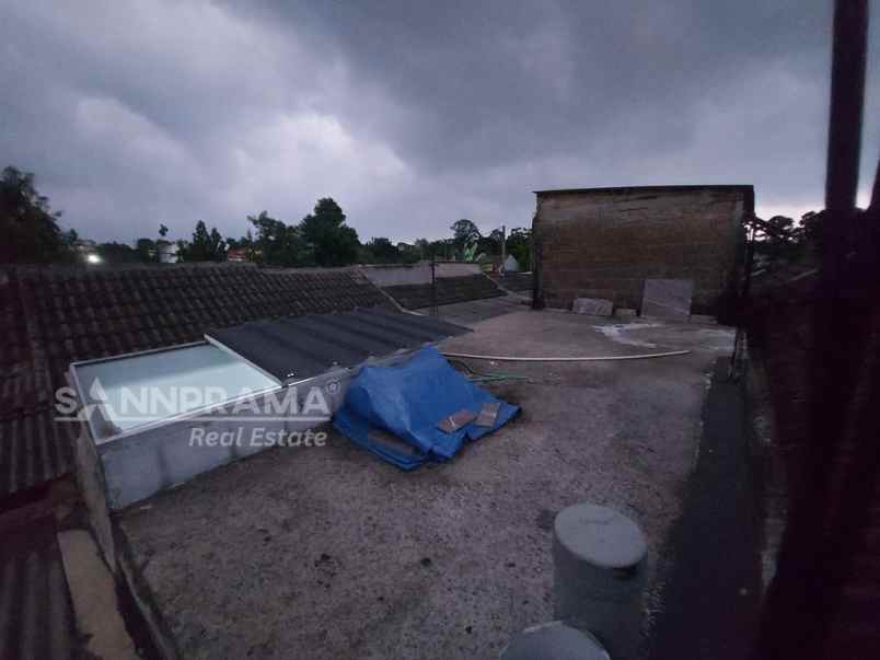 dijual rumah kalisuren