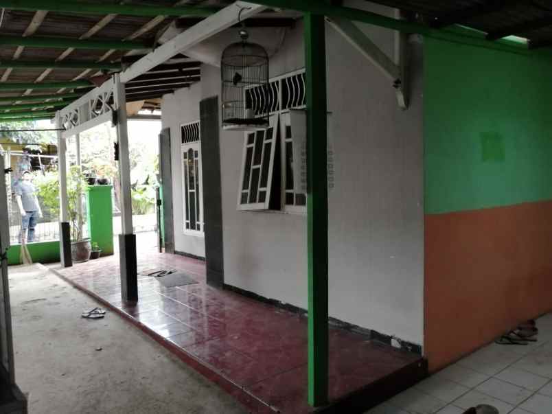 dijual rumah kampung strategis di cilodong depok