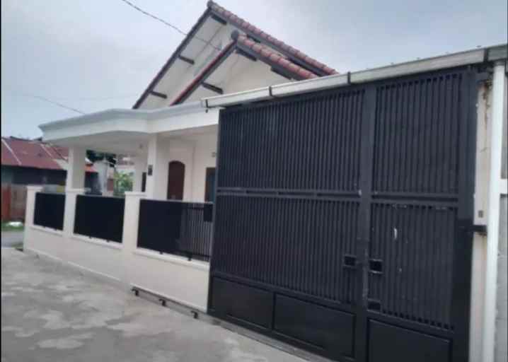 dijual rumah kav griya pesona no 12 b