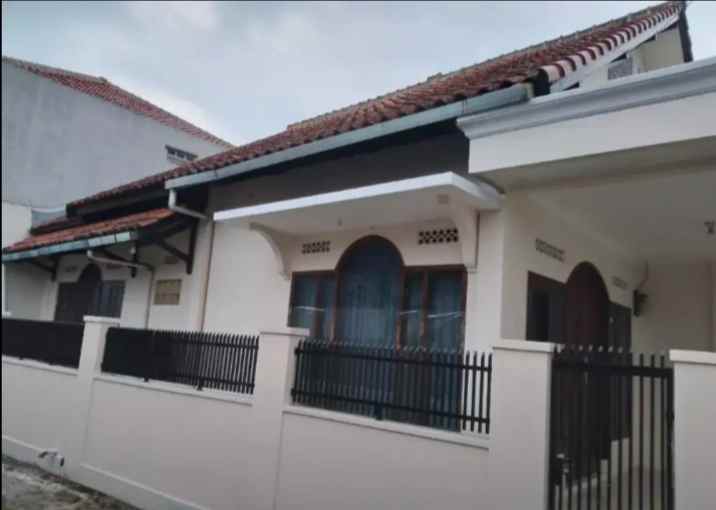 dijual rumah kav griya pesona no 12 b