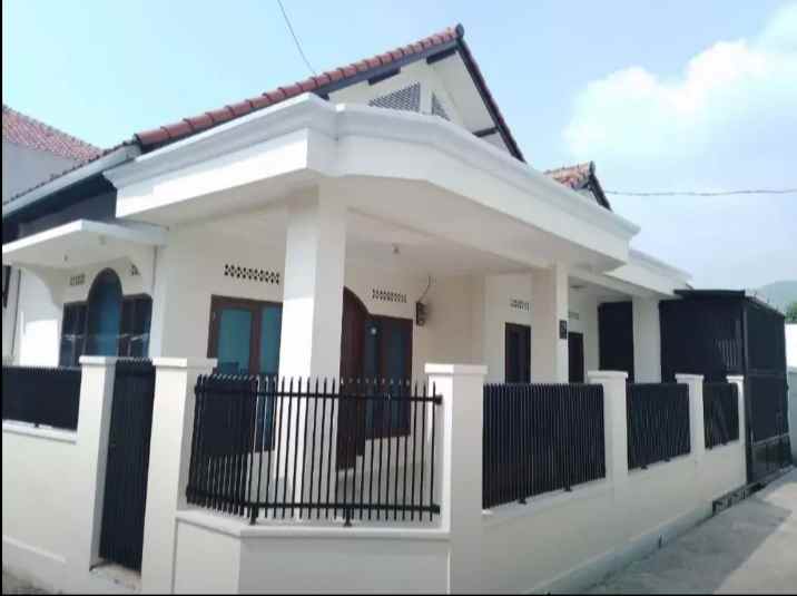 dijual rumah kav griya pesona no 12 b