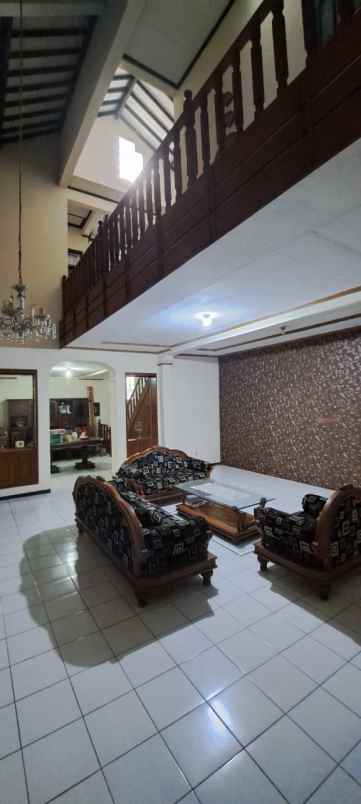 dijual rumah kayu agung 2