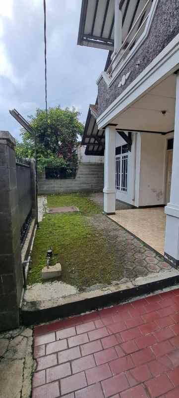 dijual rumah kayu agung 2