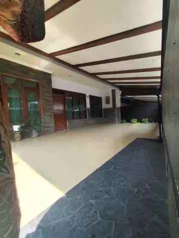 dijual rumah kebayoran baru