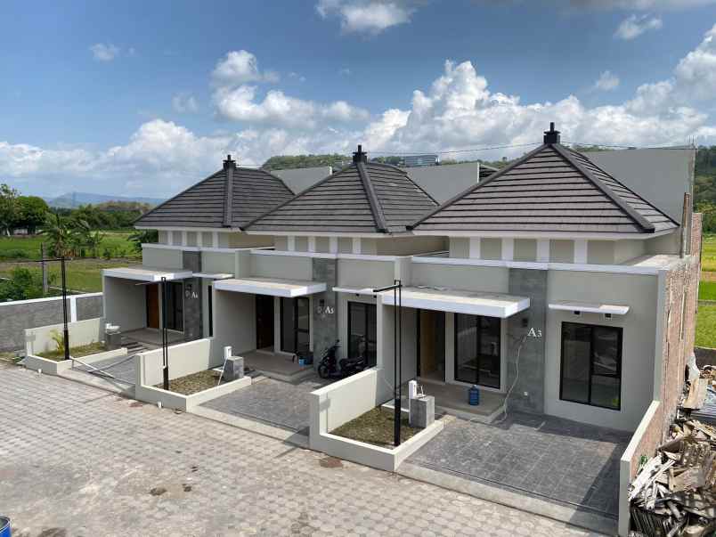 dijual rumah kebondalem kidul prambanan