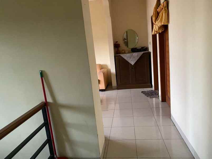 dijual rumah kec cimahi utara