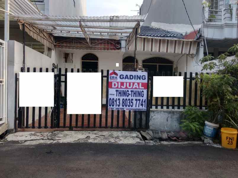 dijual rumah kelapa cengkir kelapa gading