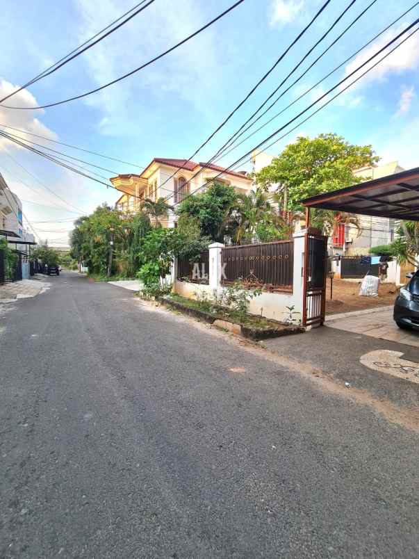 dijual rumah kelapa gading