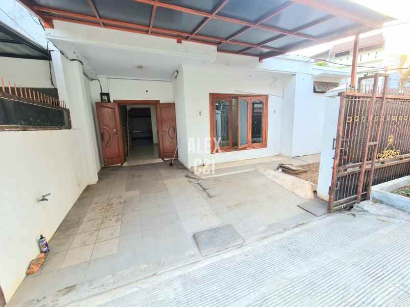 dijual rumah kelapa gading