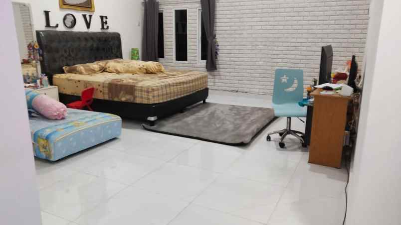 dijual rumah kelapa gading