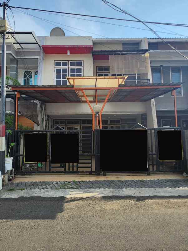 dijual rumah kelapa gading