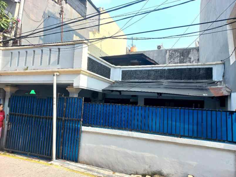 dijual rumah kelapa gading