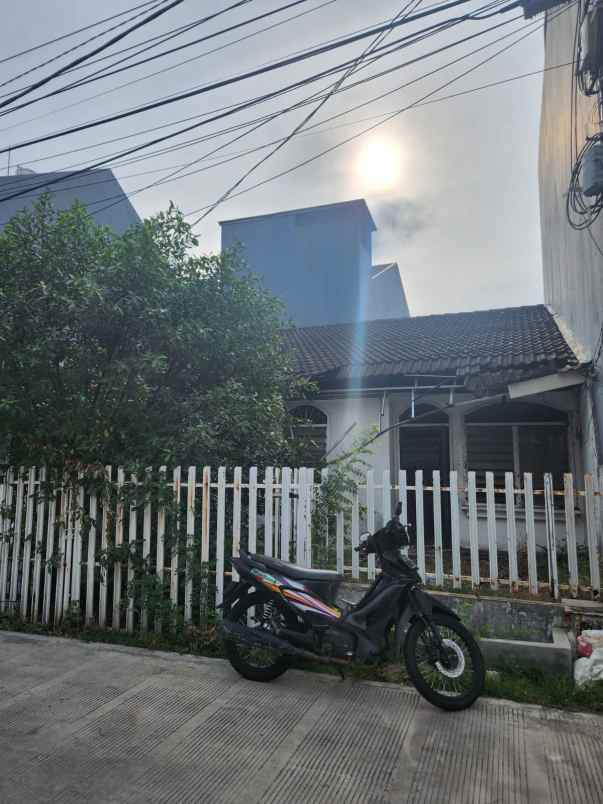 dijual rumah kelapa gading