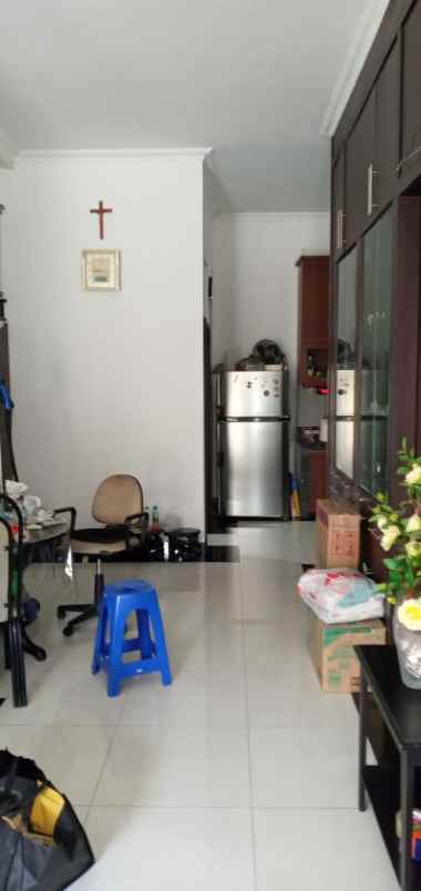 dijual rumah kelapa gading