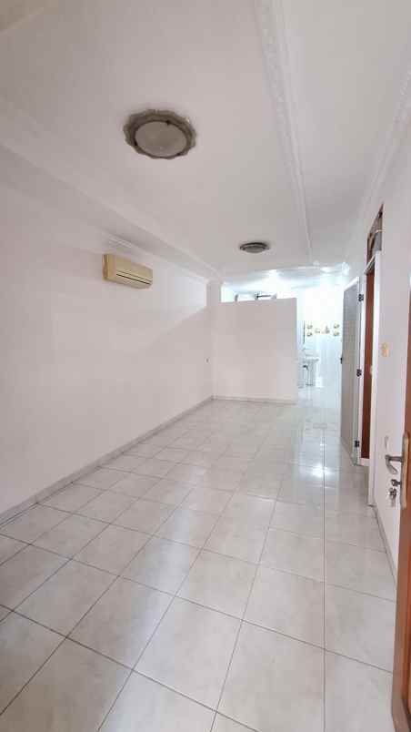 dijual rumah kelapa gading