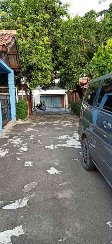 dijual rumah kemandoran