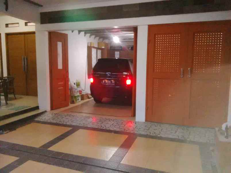 dijual rumah kemayoran