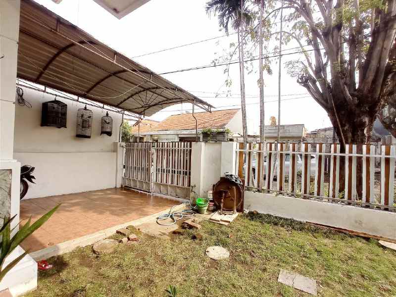 dijual rumah kendangsari