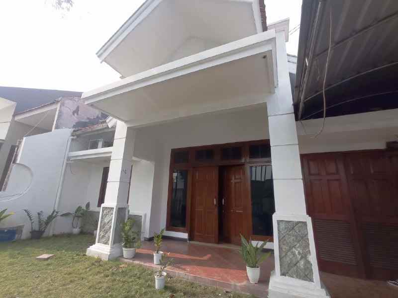 dijual rumah kendangsari