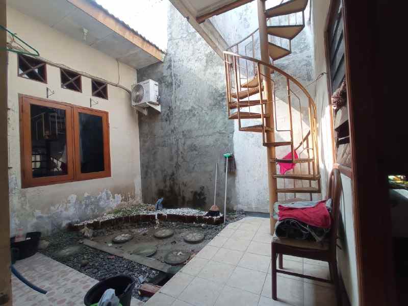 dijual rumah kendangsari