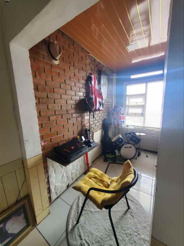 dijual rumah kiaracondong