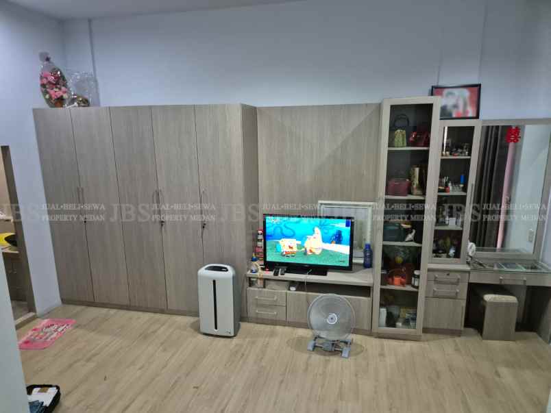 dijual rumah komplek berjaya avenue