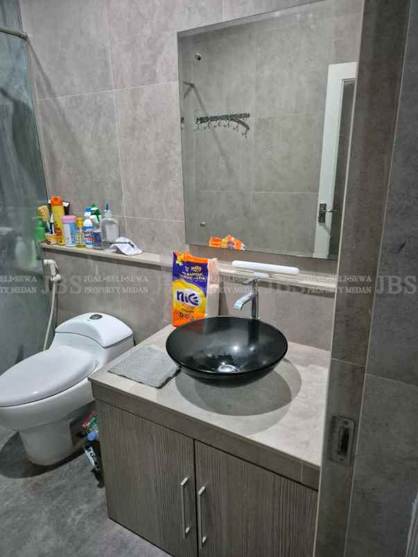 dijual rumah komplek berjaya avenue