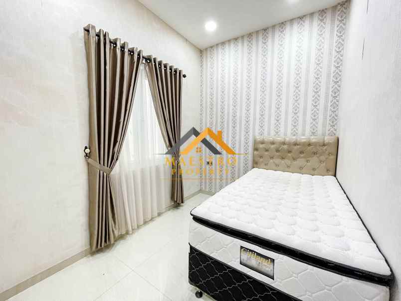 dijual rumah komplek cemara asri jalan