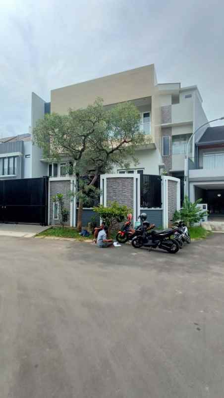 dijual rumah komplek gading pelangi