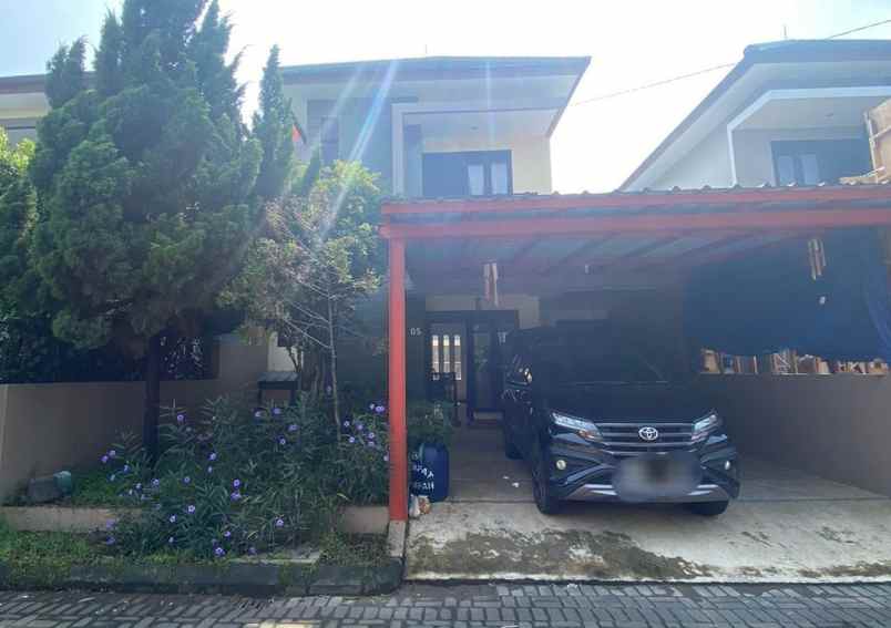 dijual rumah komplek grand sharon