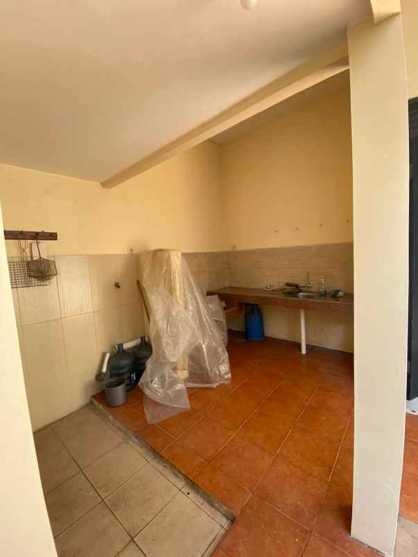 dijual rumah komplek grand sharon