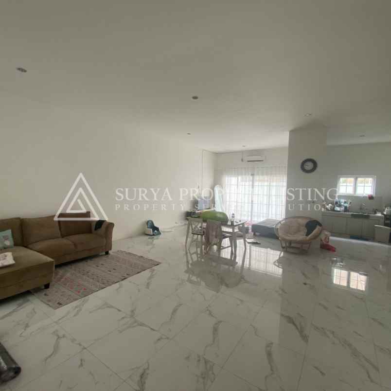 dijual rumah komplek medan resort city