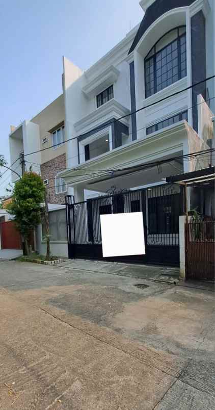 dijual rumah komplek sunter metro