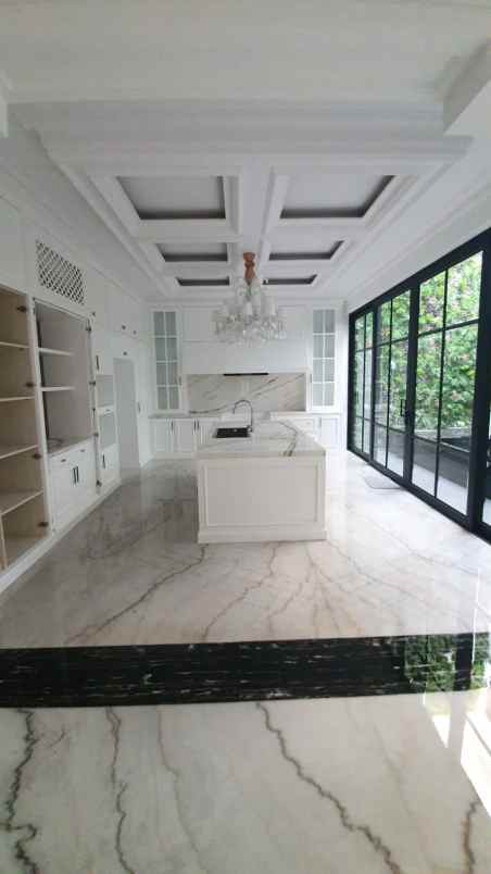 dijual rumah komplek villa gading indah