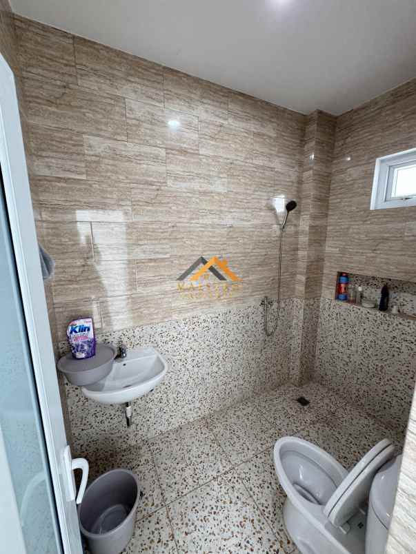 dijual rumah komplek villa rukun mas