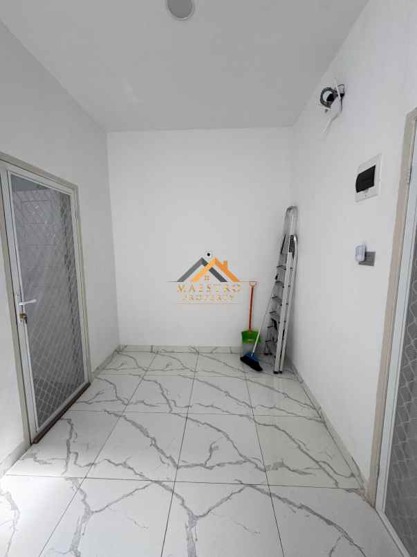 dijual rumah komplek villa rukun mas