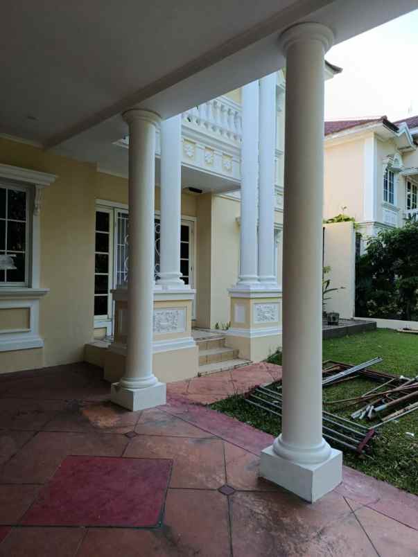 dijual rumah kota wisata