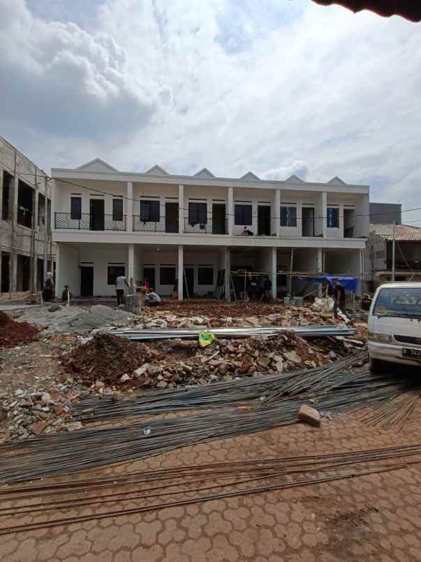 dijual rumah kp tengah kec kramat jati