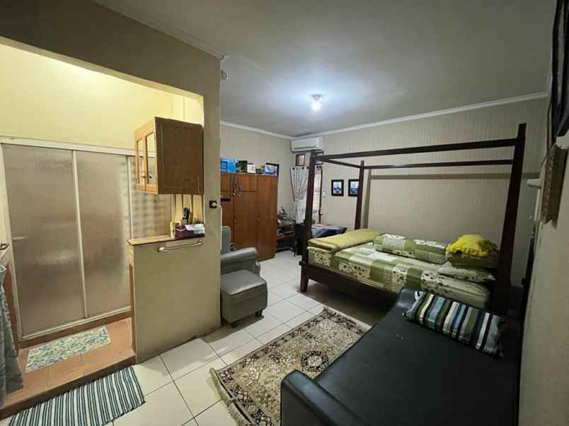 dijual rumah kuningan