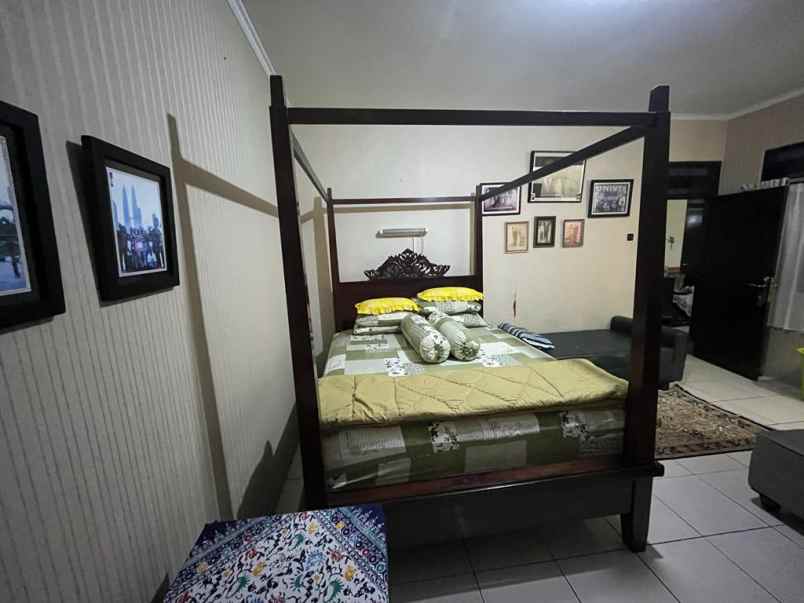 dijual rumah kuningan