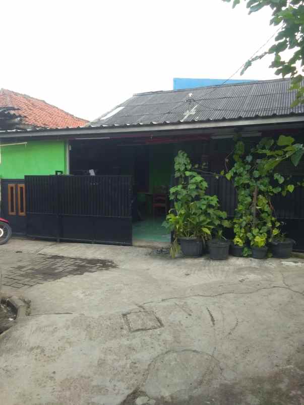 dijual rumah kutabumi tangerang