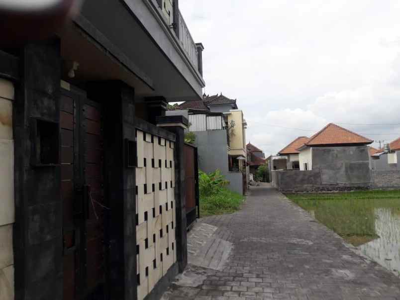 dijual rumah lantai 2 view sawah di denpasar utara