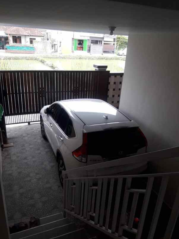 dijual rumah lantai 2 view sawah di denpasar utara