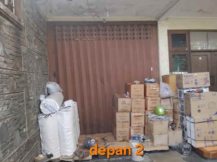 dijual rumah lebak timur